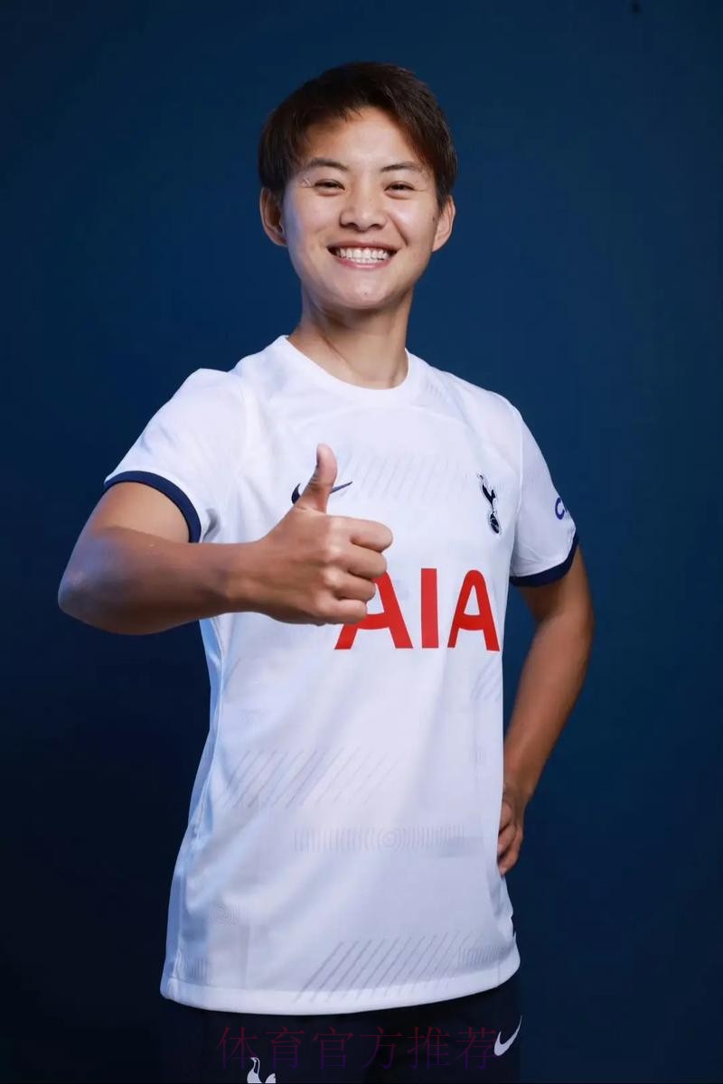 中国女足队员王霜入围亚洲足球小姐候选名单